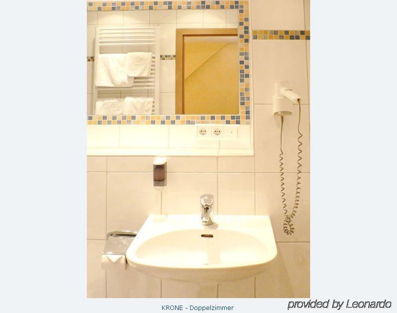 Akzent Hotel Krone Helmstadt Екстер'єр фото